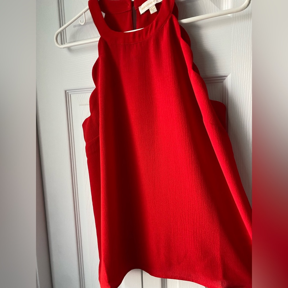 Never worn. No tags